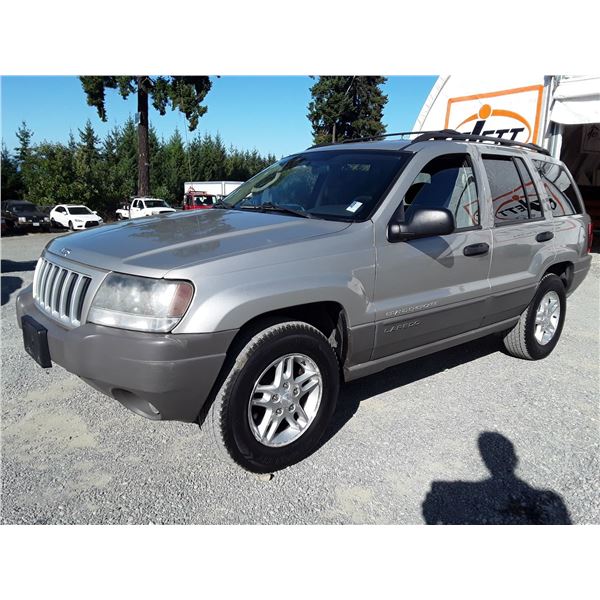 F4 --  2004 JEEP GRAND CHEROKEE LAREDO 4X4 , Grey , 301948  KM's