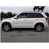 Image 8 : C4 --  2006 SUZUKI GRAND VITARA LUXURY 4X4 , White , 244117  KM's