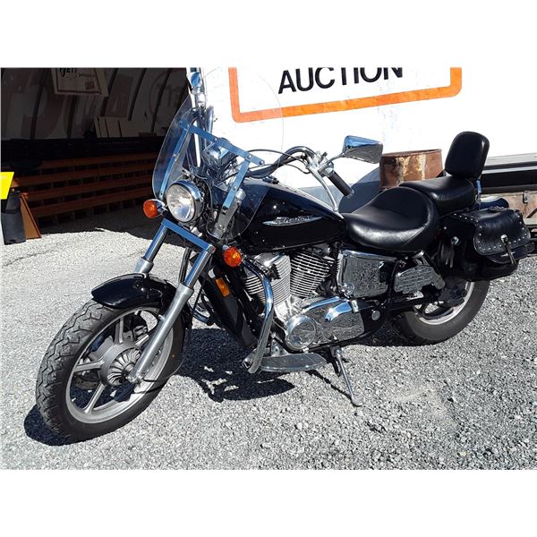 0B --  2002 HONDA SHADOW VT1100C, BLACK, 36,442 KMS