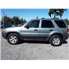 Image 8 : I6 --  2005 FORD ESCAPE XLT AWD , Green , 204699  KM's