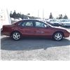 Image 4 : A12A --  2002 FORD TAURUS SE  , Red , 191927  KM's