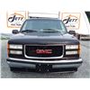 Image 2 : F1 --  1996 GMC SUBURBAN SLT , Red , 269619  KM's