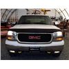 Image 11 : G3 --  1999 GMC SIERRA EXT CAB , White , 131999  KM's