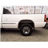 Image 14 : G3 --  1999 GMC SIERRA EXT CAB , White , 131999  KM's