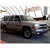Image 10 : F6 --  2005 CHEVROLET SUBURBAN 2500 4X4 , Grey , 302325  KM's