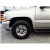Image 17 : F6 --  2005 CHEVROLET SUBURBAN 2500 4X4 , Grey , 302325  KM's