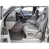 Image 40 : F6 --  2005 CHEVROLET SUBURBAN 2500 4X4 , Grey , 302325  KM's
