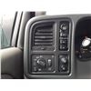 Image 49 : F6 --  2005 CHEVROLET SUBURBAN 2500 4X4 , Grey , 302325  KM's