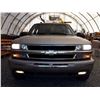 Image 56 : F6 --  2005 CHEVROLET SUBURBAN 2500 4X4 , Grey , 302325  KM's