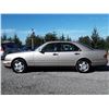 Image 8 : B2 --  1999 MERCEDES E430 , Gold , 225858  KM's
