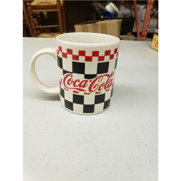 CHECKERED COCA COLA MUG