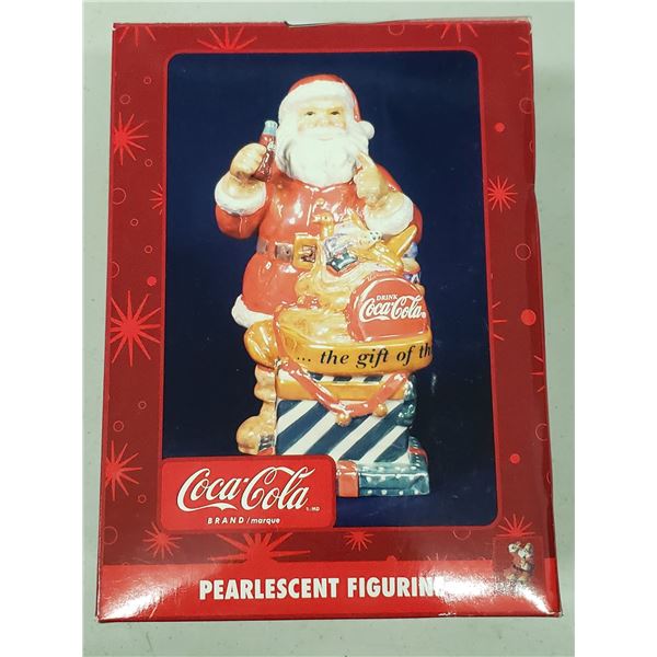 COCA COLA PEARLESCENT FIGURE