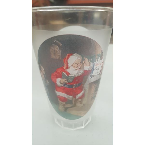 SET OF 4 PLASTIC COCA COLA HOLIDAY CUPS