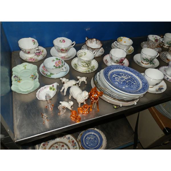 Fine China,Cups & Saucers