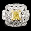 Image 1 : 18K Gold 2.74ctw Fancy Diamond Ring