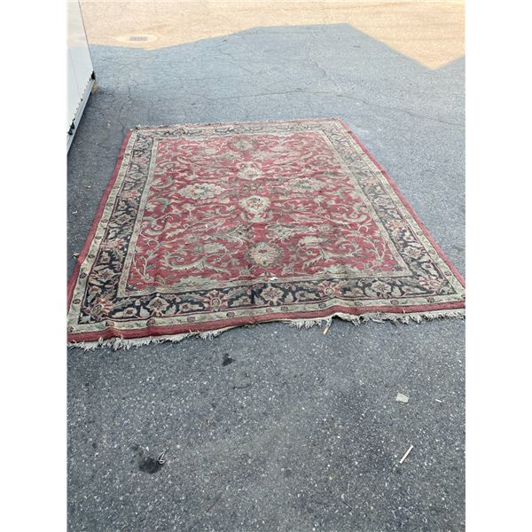 Area carpet 9’8 x 7’7”