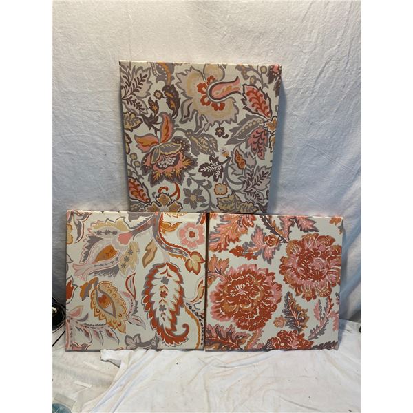 Canvas wall hangings