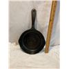 Image 1 : Wagner’s cast frying pan