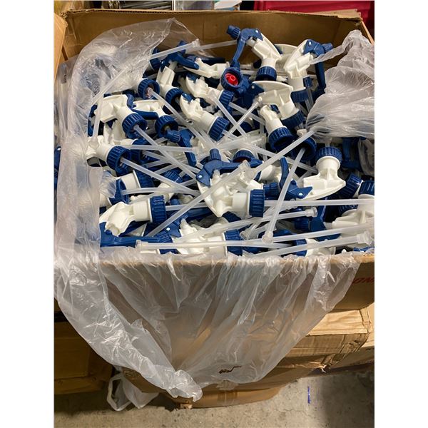 Case of spray bottle lids