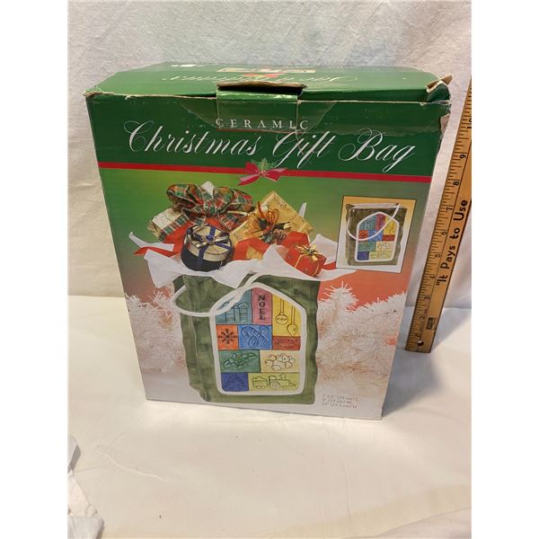Christmas gift bag ceramic