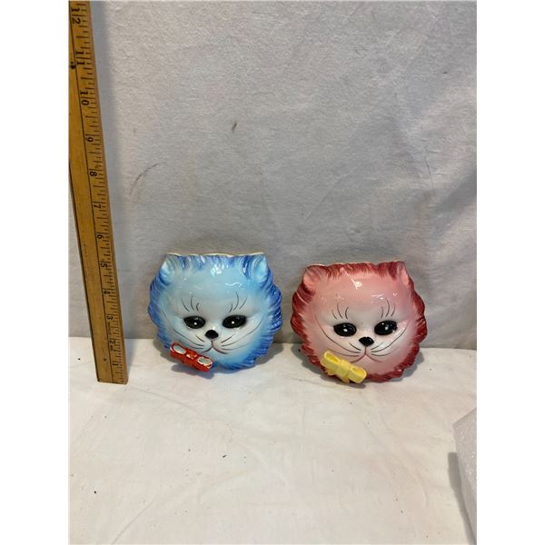 Lefton Kittens wall pockets