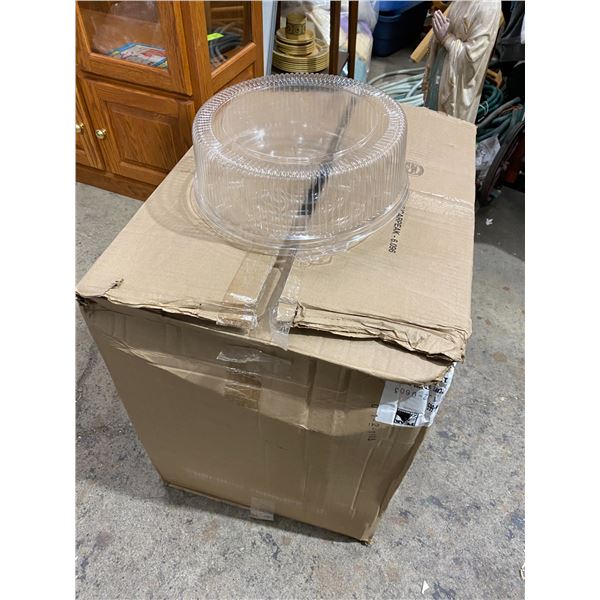 Disposable cake or veggie trays case