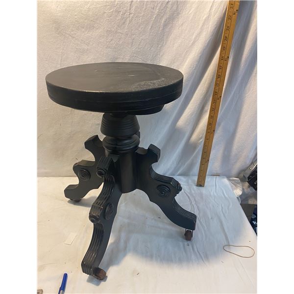 Piano stool