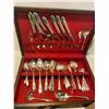 Image 1 : 8 pc setting Rogers flatware in case