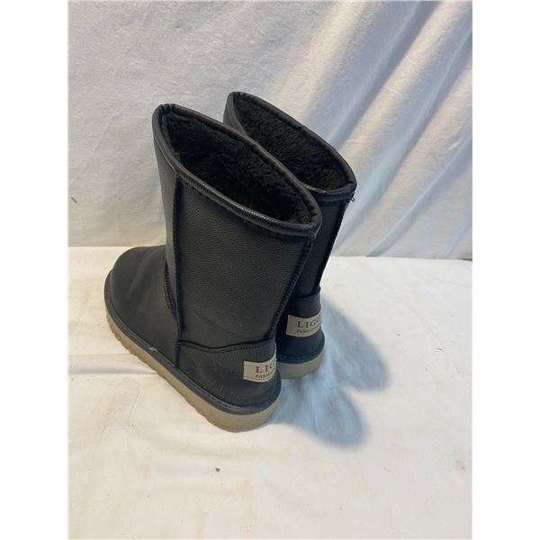 Ligg Fashions size 39