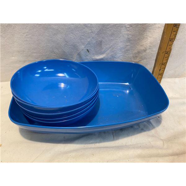 Melamine dinnerware