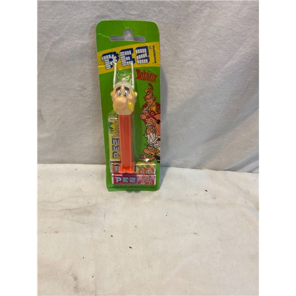 Astrix pez dispenser