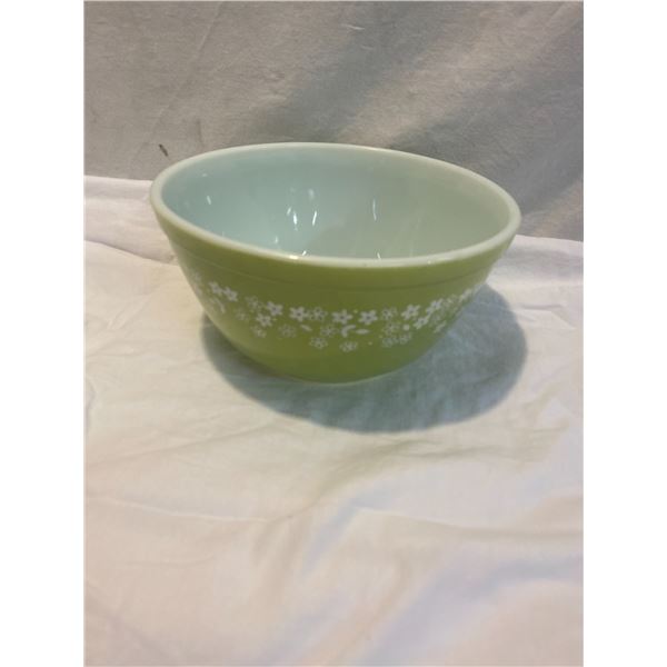 Pyrex bowl 402 1.5 L