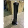Image 3 : SEVILLE CLASSICS ELECTRIC TOWER FAN & WHITE KENMORE PORTABLE AIR CONDITIONER