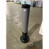 Image 4 : SEVILLE CLASSICS ELECTRIC TOWER FAN & WHITE KENMORE PORTABLE AIR CONDITIONER