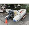 Image 2 : MERCURY AA350042M 5 PERSON SOLID BOTTOM INFLATABLE BOAT WITH SEAT, STEERING CONSOLE, CONTROLS,