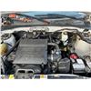 Image 8 : *2009 FORD ESCAPE XLT, 4DR SUV, GREY, VIN 1FMCU93G49KA24135