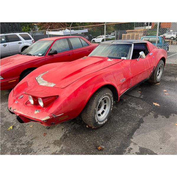 *1976 CHEVROLET CORVETTE STINGRAY, 2DR COUPE, RED, VIN 1Z37L6S427630