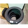 Image 2 : SET OF 4 TOYO OBSERVE GSI-5 P245/50R20 M+S STUDLESS SNOW TIRES