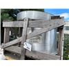 Image 2 : 3 ASSORTED METAL VENTILATION COVERS AND 2 DAMPERS