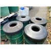 Image 2 : 4 GREEN METAL INDUSTRIAL WASTE DISPOSAL BARRELS WITH LIDS