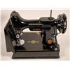 Image 1 : Singer Sewing Machine in Box plus Hand-carry 6 Compartment Sewing Kit  [136510]