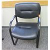 Image 1 : Office Upholstered Arm Chair 19" Seat