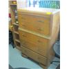 Image 1 : 5 DRAWER WATERFALL DRESSER