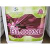 Image 2 : 2 10L CONTAINERS OF GREEN SKY BIO BLOOM 034 LIQUID FERTILIZER