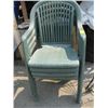 Image 2 : 4 GREEN PATIO CHAIRS