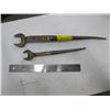 Image 1 : 2 SPUD WRENCHES