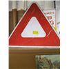 Image 1 : SLOW MOVING TRIANGLE SIGN