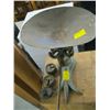 Image 1 : ANTIQUE SCALE WITH WEIGHTS