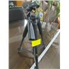 Image 1 : CAMERA TRIPOD