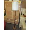 Image 1 : TEAK FLOOR LAMP